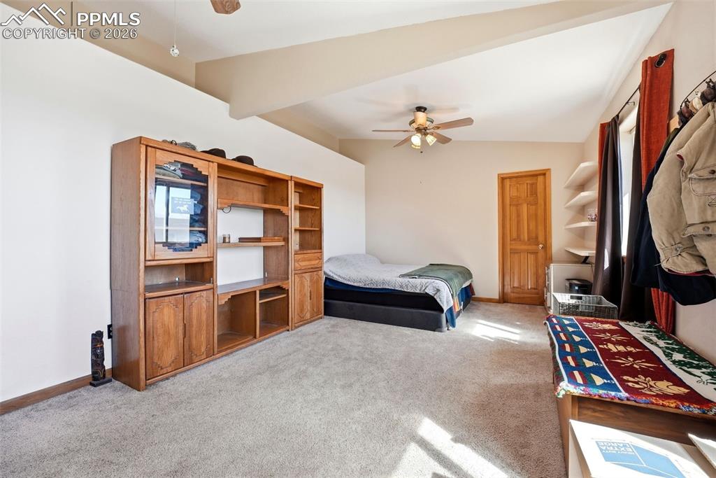 Image 19 of 46: Bedroom