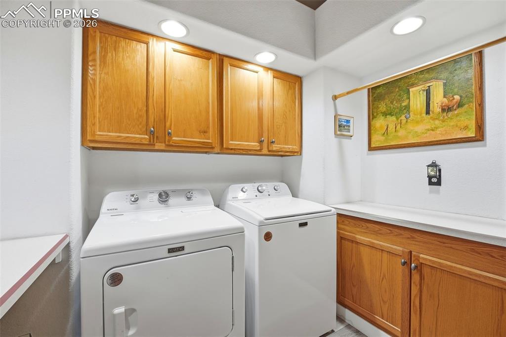 Image 21 of 46: Laundry