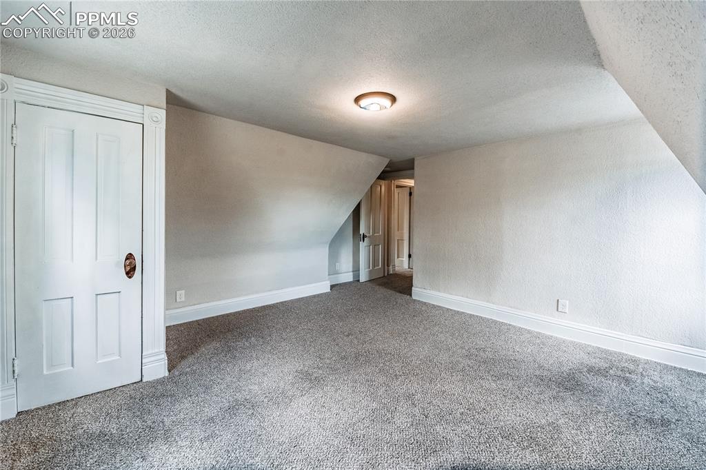 Image 29 of 38: Bonus Room