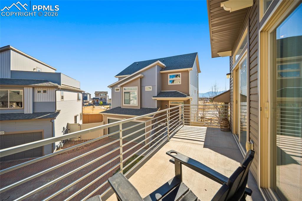 Image 19 of 45: Balcony