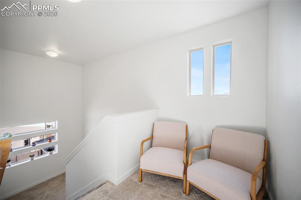 Image 23 of 45: Sitting Room