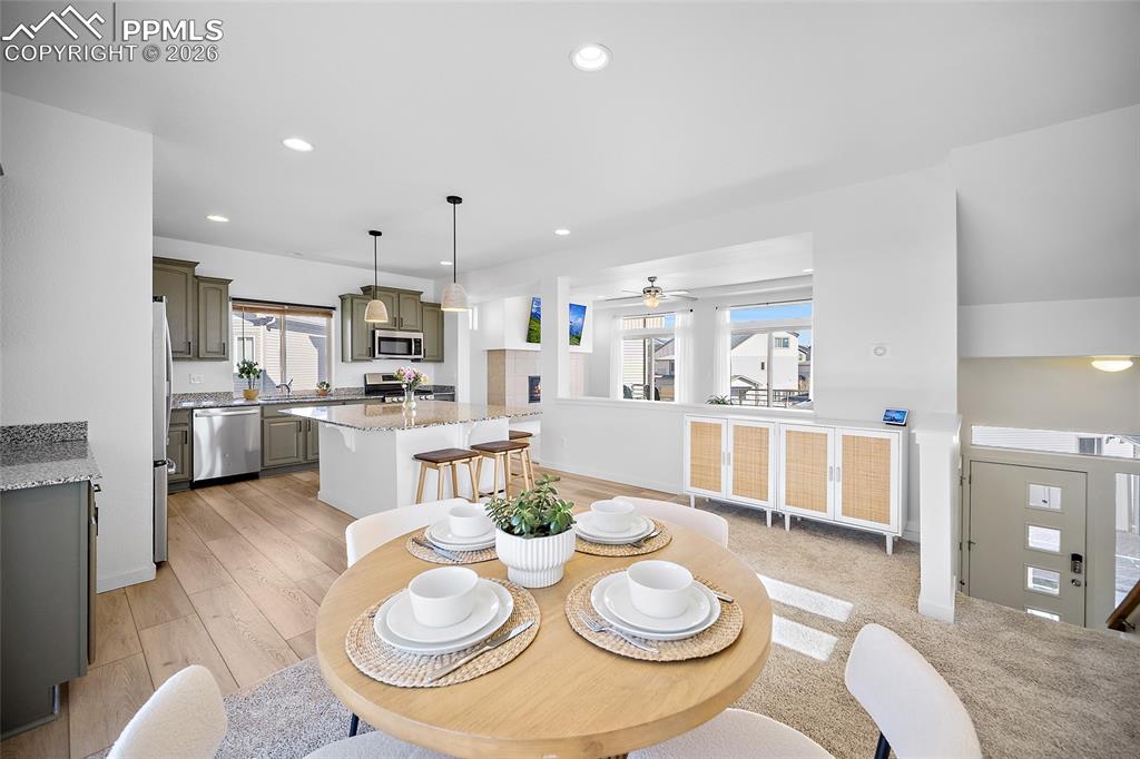 Image 4 of 45: Dining Area