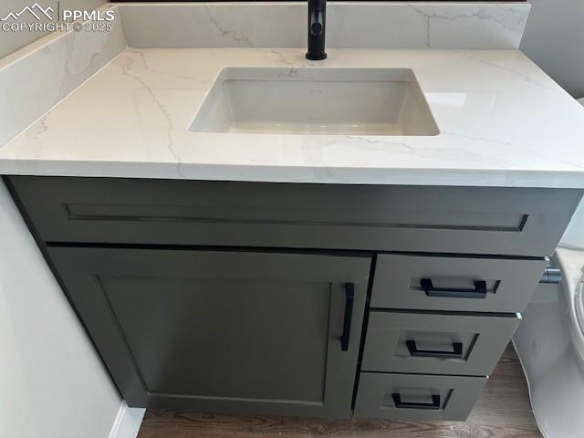 Image 10 of 30: Bathroom