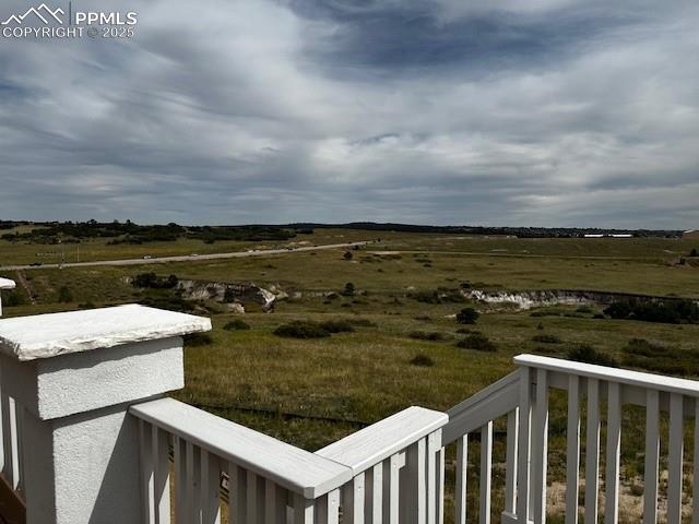 Image 27 of 30: Yard