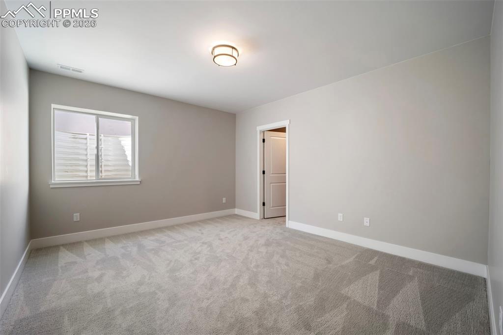 Image 38 of 48: Bedroom