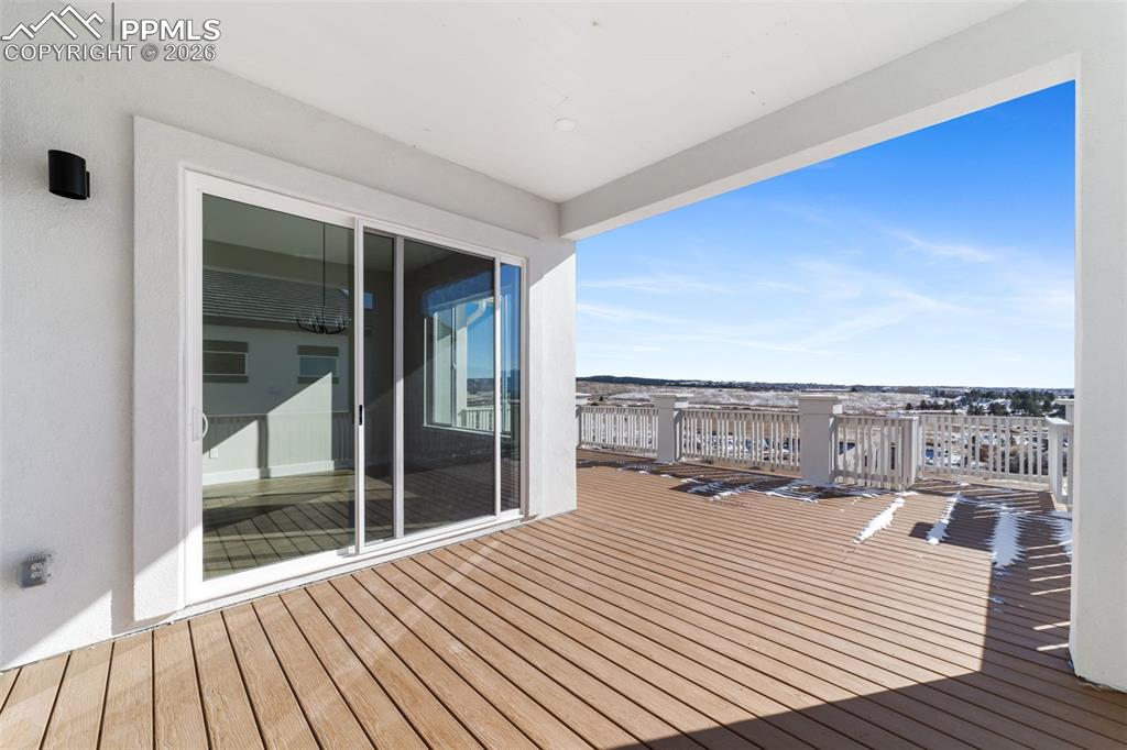 Image 46 of 48: Deck