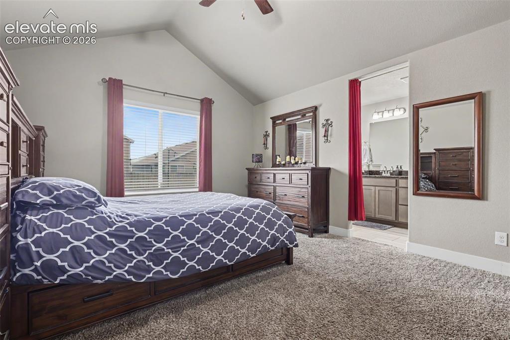 Image 12 of 40: Bedroom