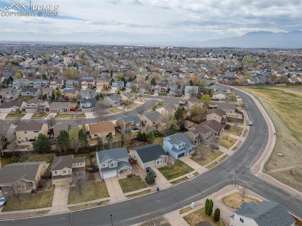 Image 34 of 36: Well cared for neighborhood