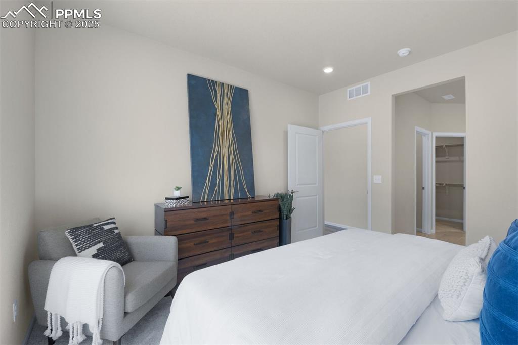 Image 18 of 21: Photos of model home