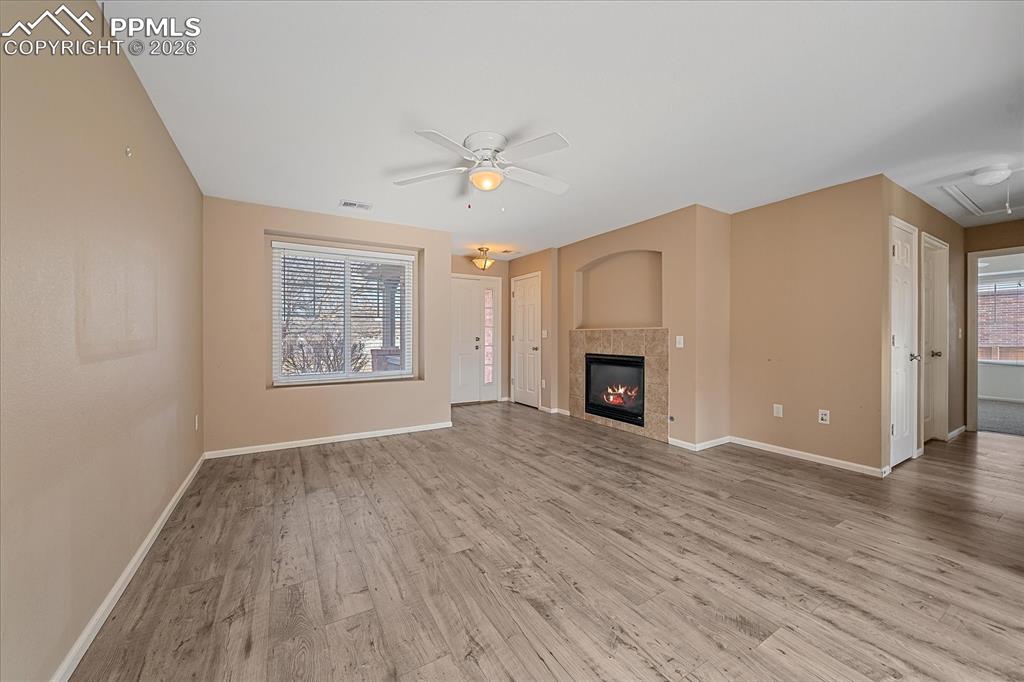 Image 5 of 26: Living Room