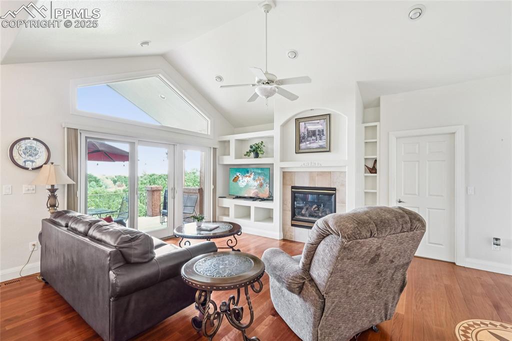 Image 6 of 47: Living Room