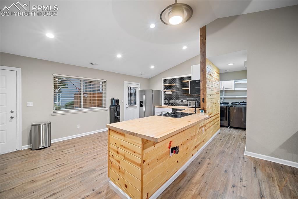 Image 11 of 38: Kitchen