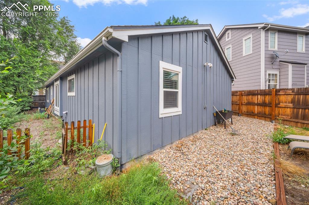 Image 27 of 38: Side of Structure