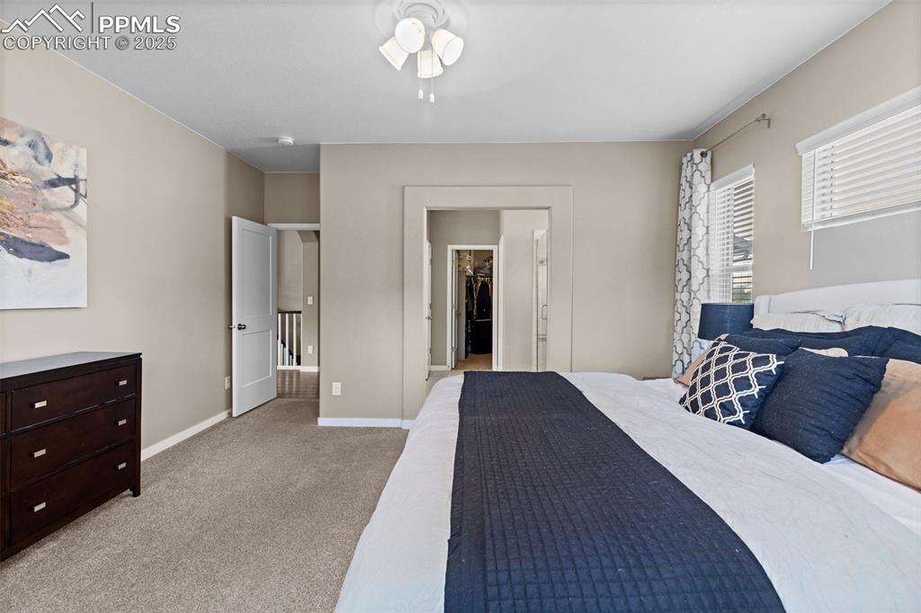 Image 21 of 40: Spacious primary