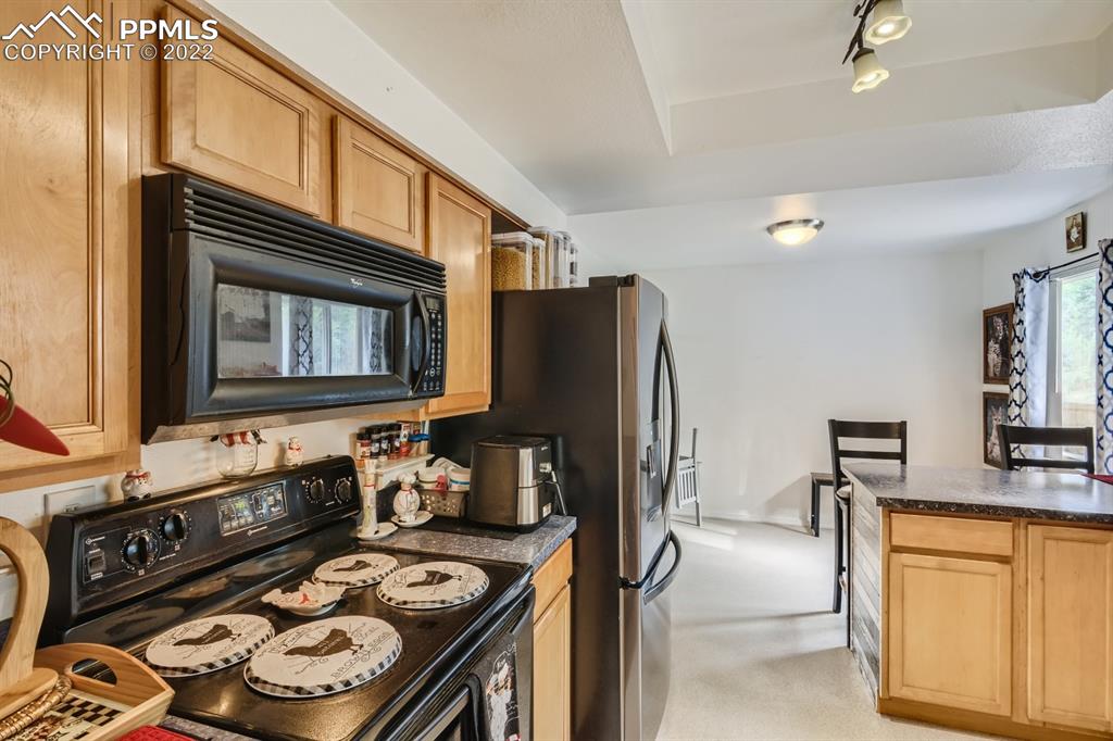 Listing 6490400, Image 13 of 30