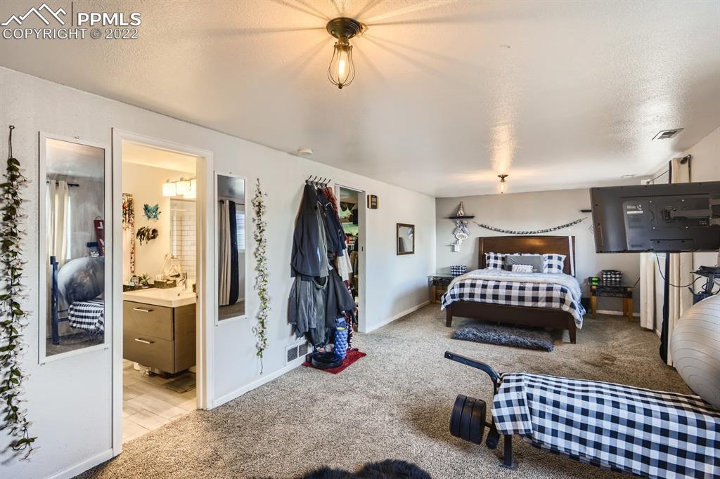 Listing 6490400, Image 19 of 30