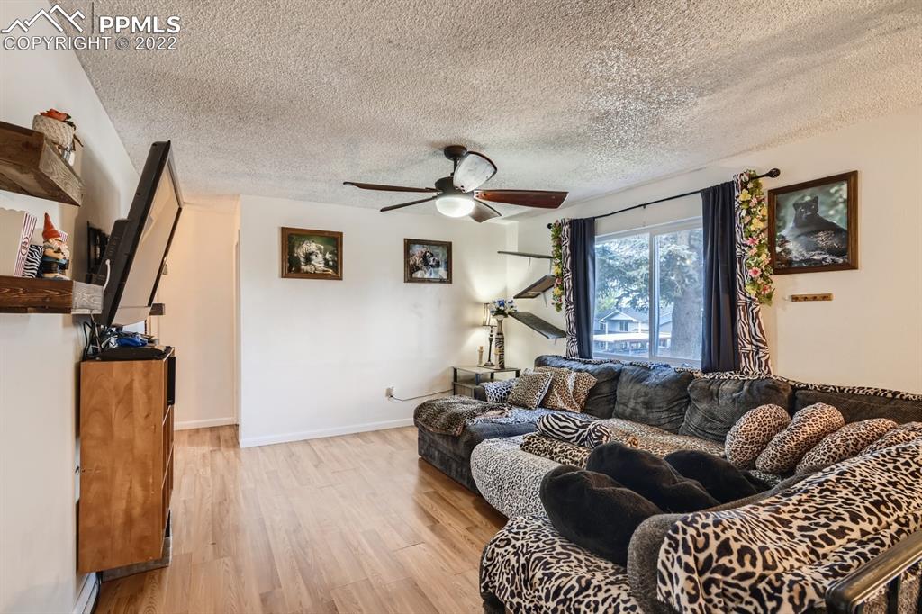 Listing 6490400, Image 8 of 30