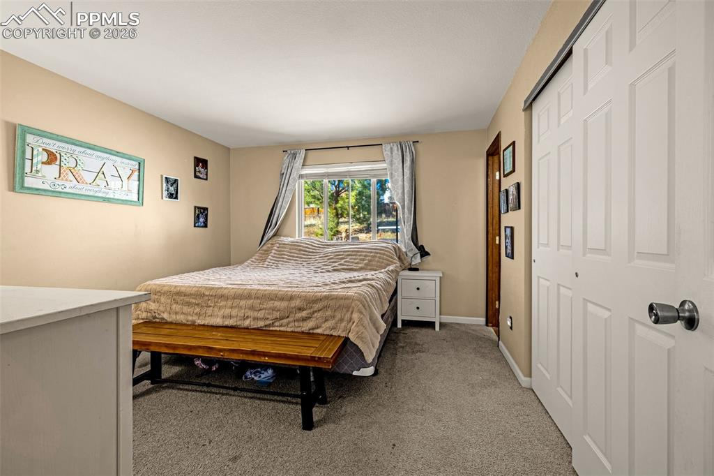 Image 15 of 38: Bedroom