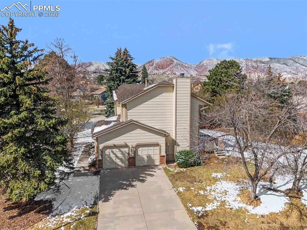 Image 43 of 44: Side of Structure