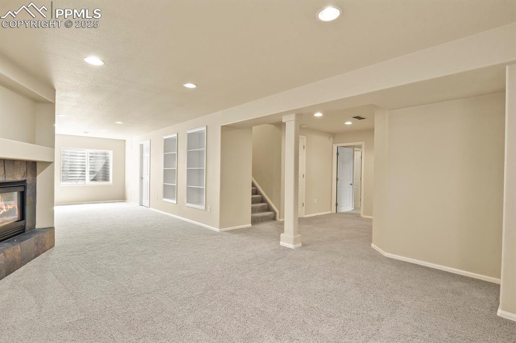 Image 34 of 49: Great Room
