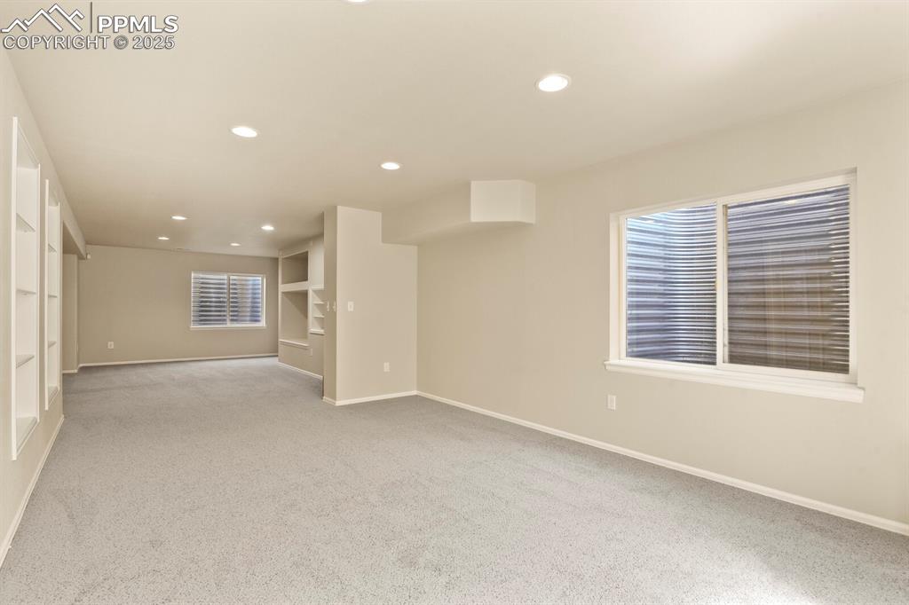 Image 36 of 49: Great Room