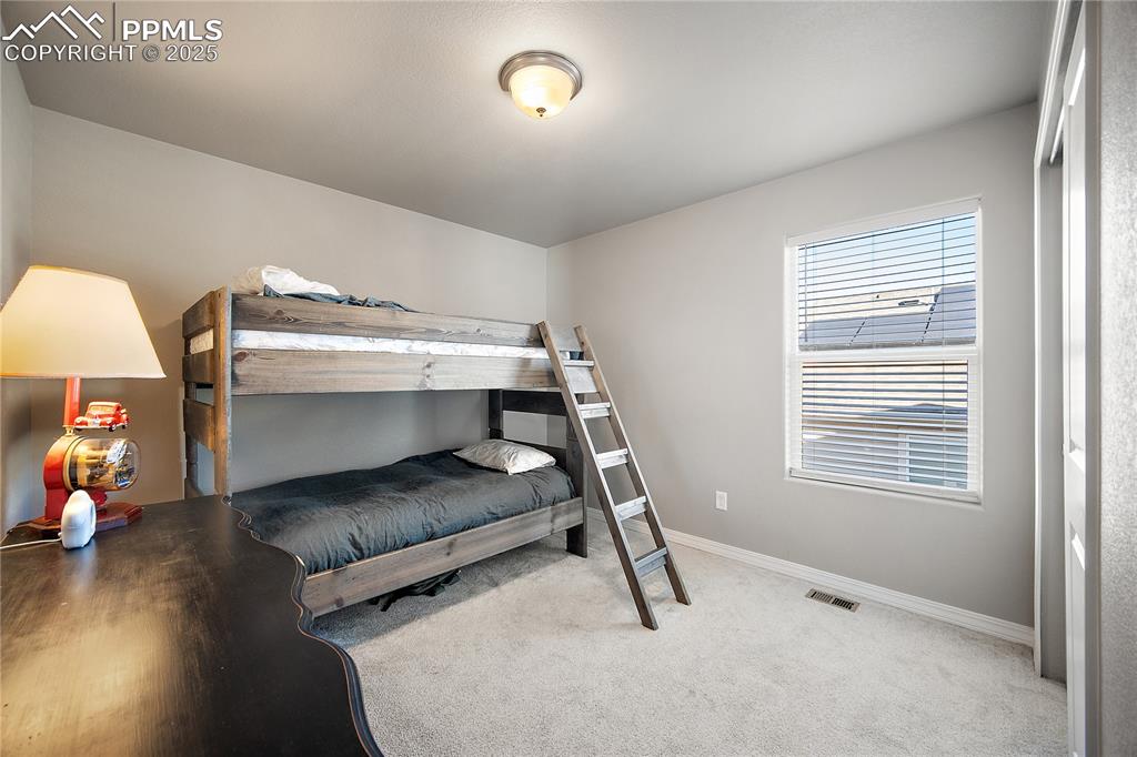 Image 27 of 36: Upstairs bedroom 3