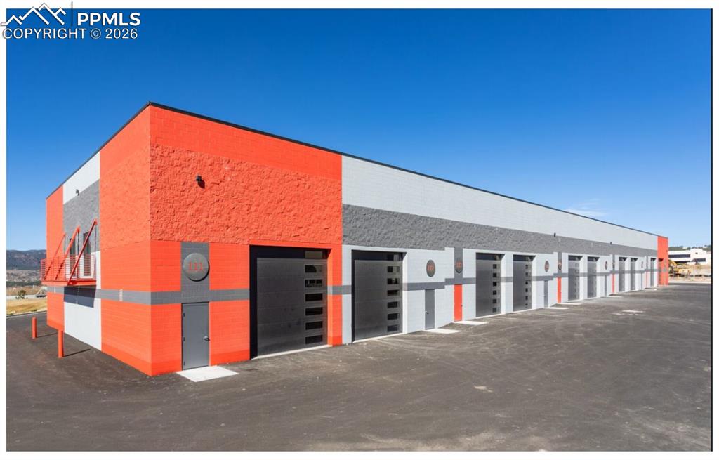 Caption: BUILDING 1925-B