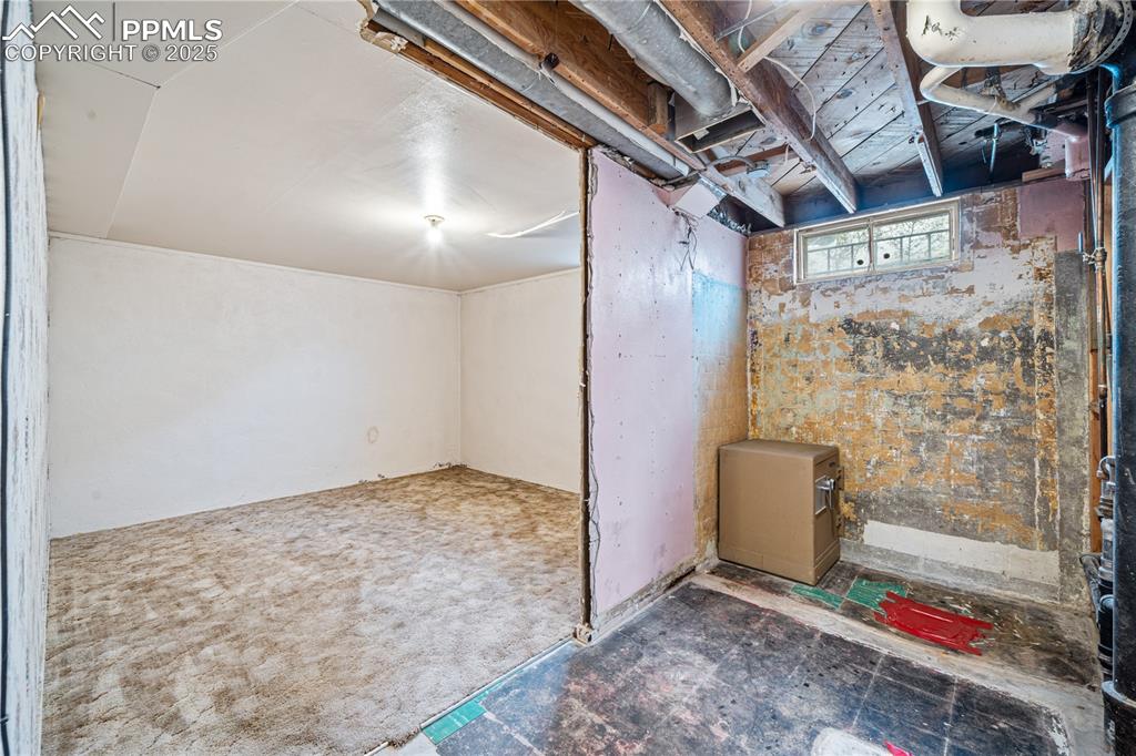 Image 18 of 26: Basement