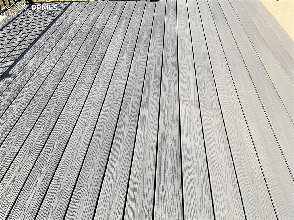 Image 39 of 50: View of composite deck