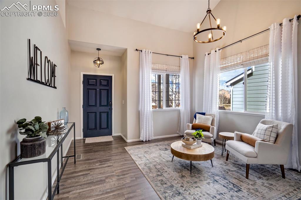 Image 3 of 50: Entry