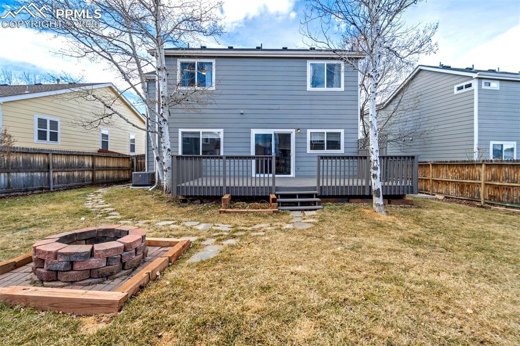 Image 39 of 50: Back of Structure