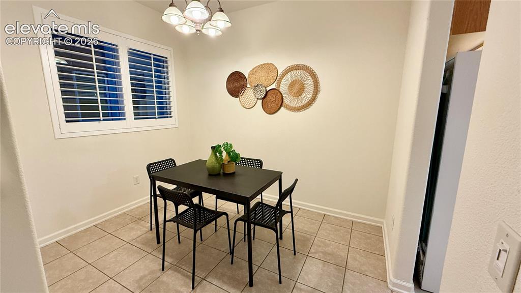 Image 8 of 26: Dining Area