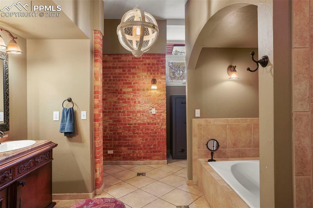 Image 13 of 46: No Description Available