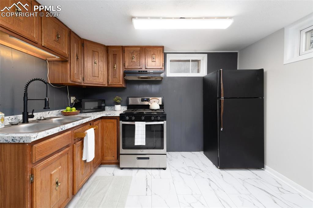 Image 24 of 43: Downstairs 2nd Kitchen