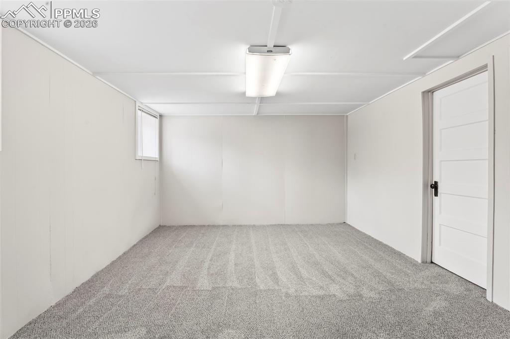 Image 33 of 43: Bedroom