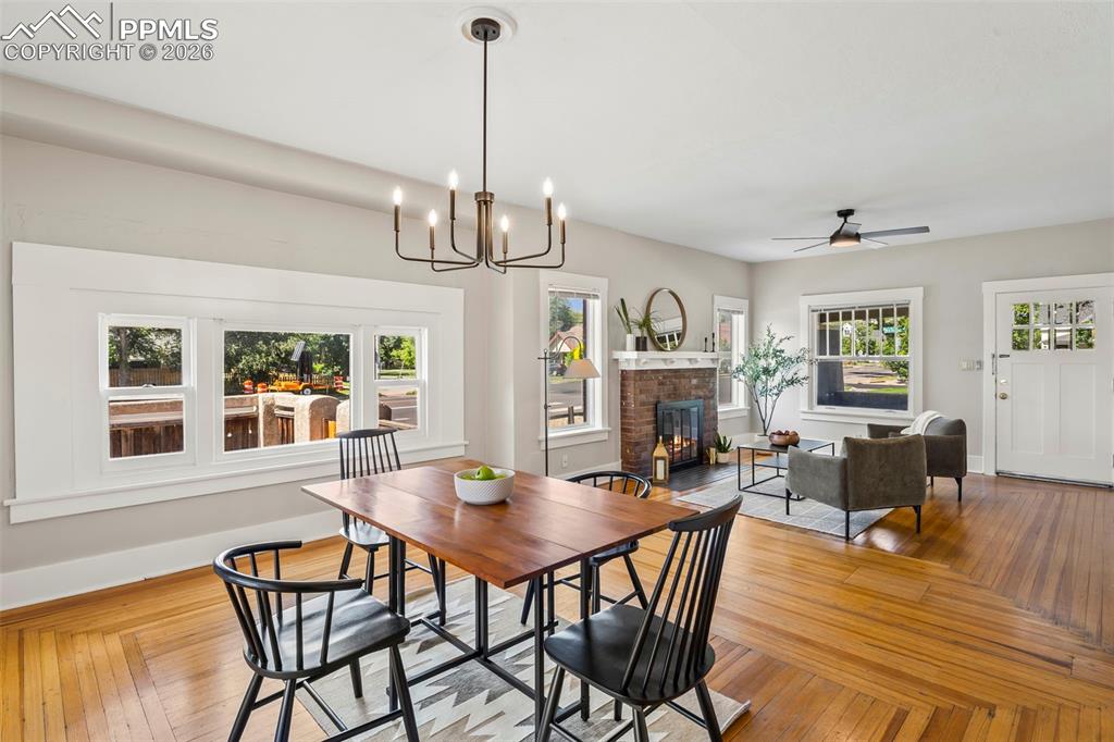 Image 8 of 43: Dining Area