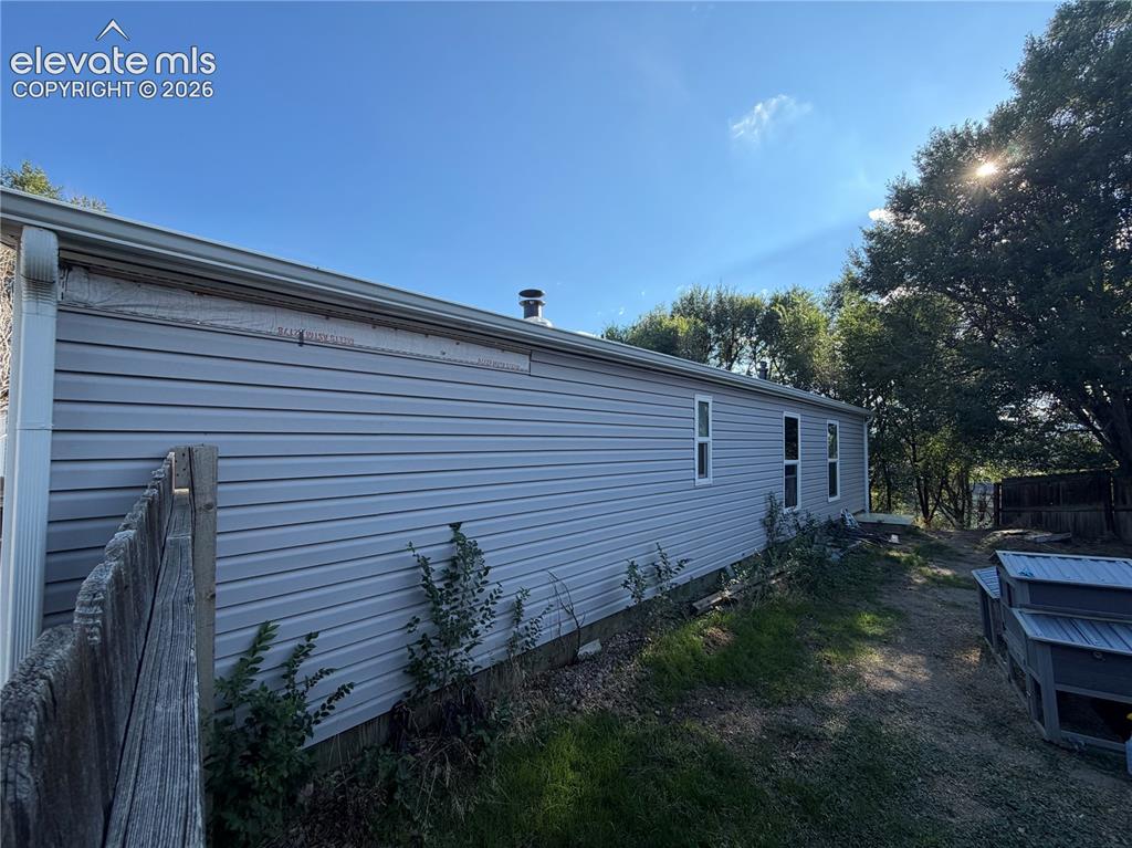 Image 19 of 20: Side of Structure
