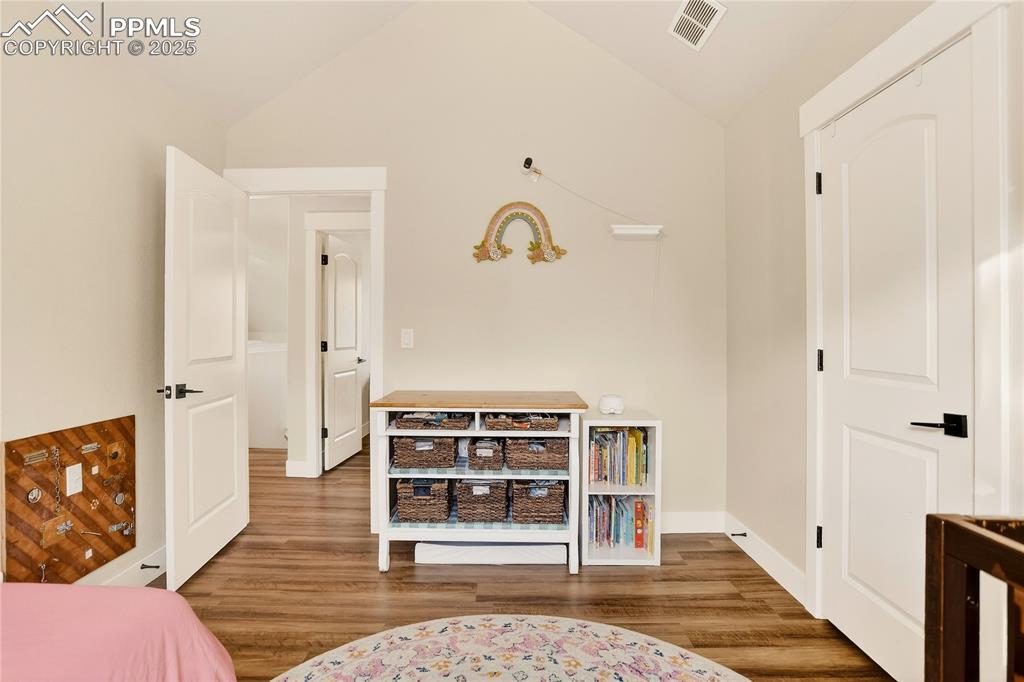 Image 25 of 50: No Description Available