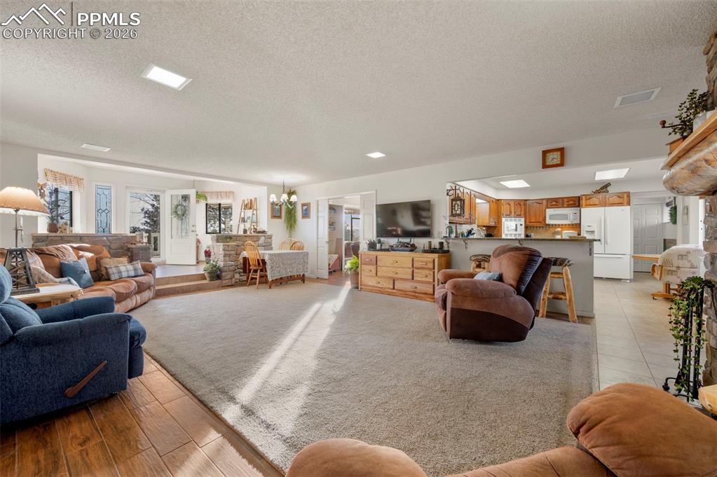 Image 6 of 39: Living Room