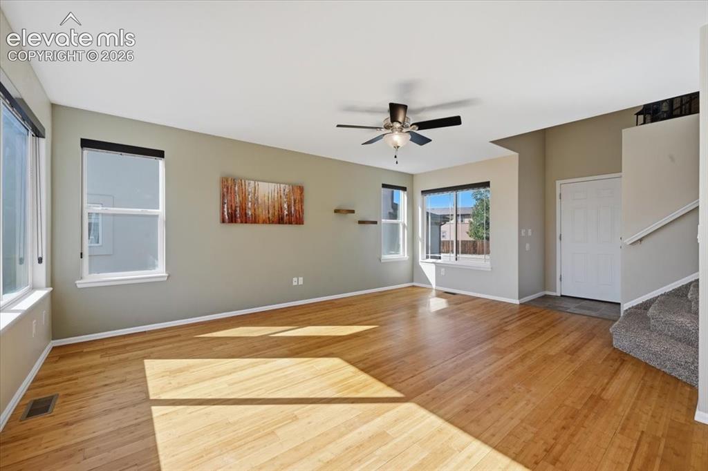 Image 16 of 46: Living Room