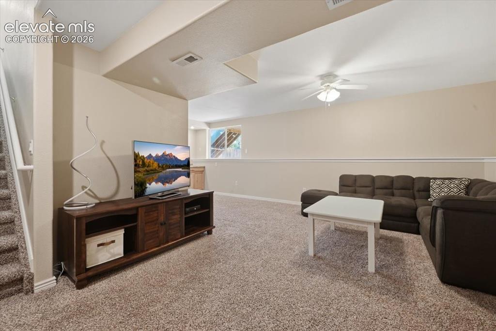 Image 39 of 46: Family Room