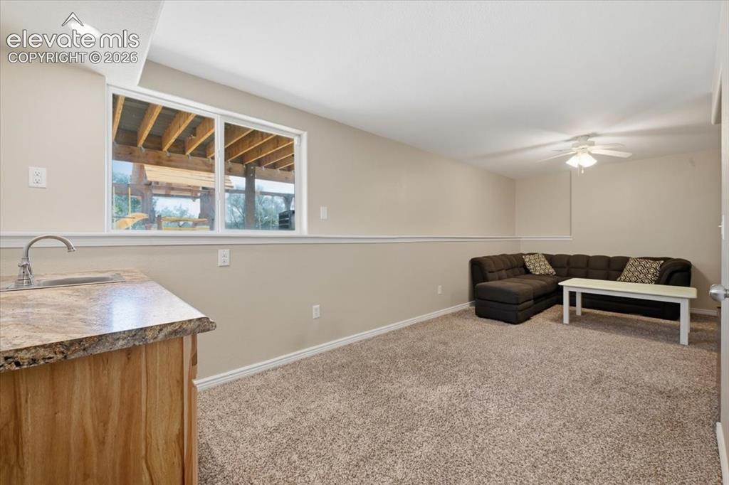 Image 41 of 46: Family Room