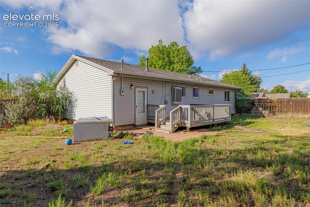 Image 19 of 21: Back of Structure