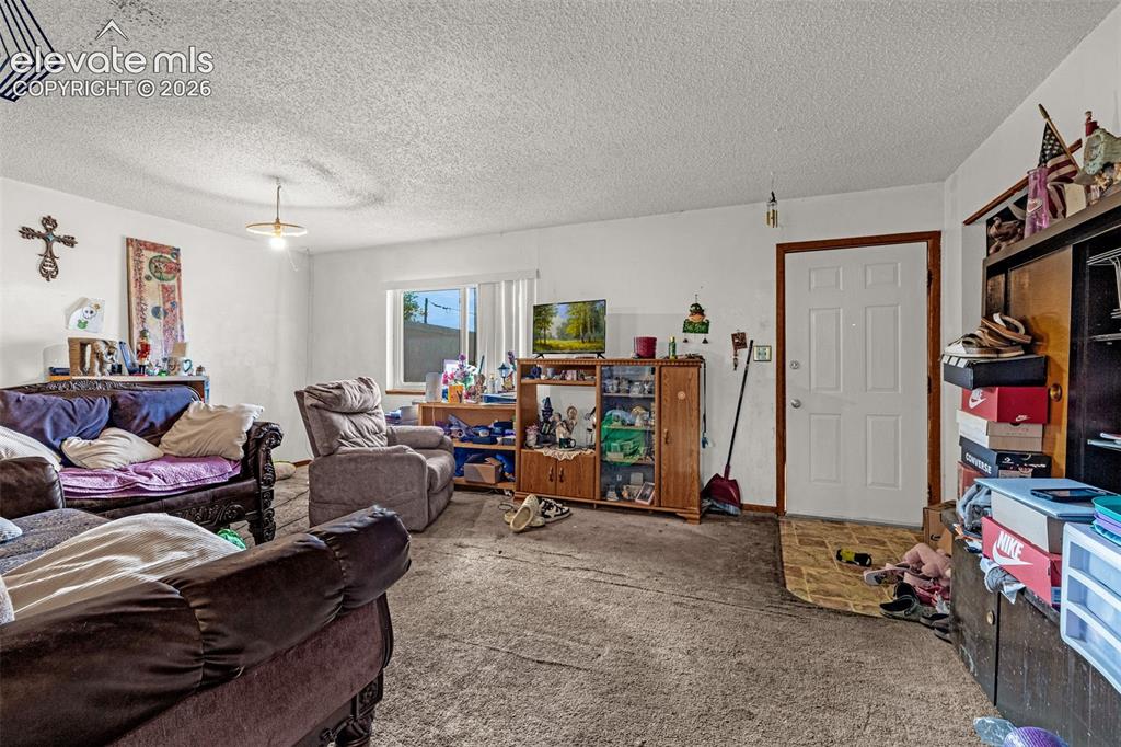 Image 8 of 21: Living Room