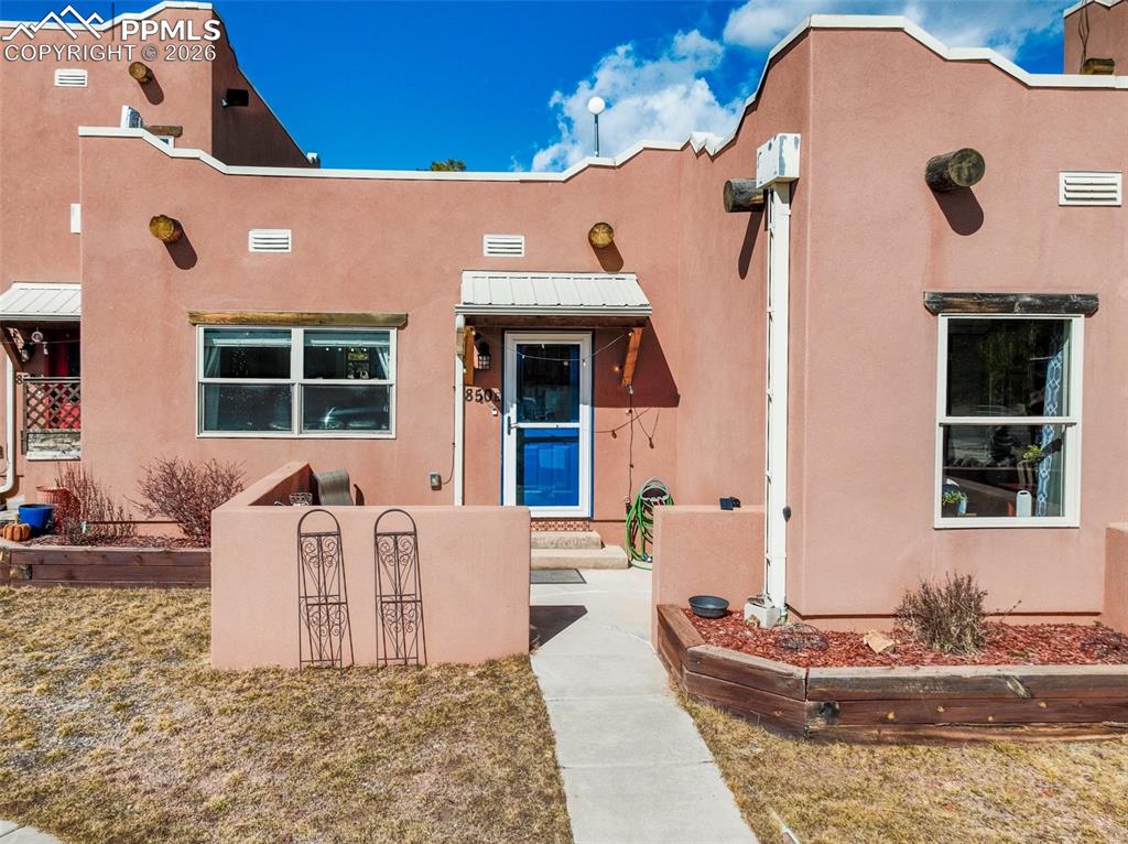 Image 4 of 40: Front of Structure