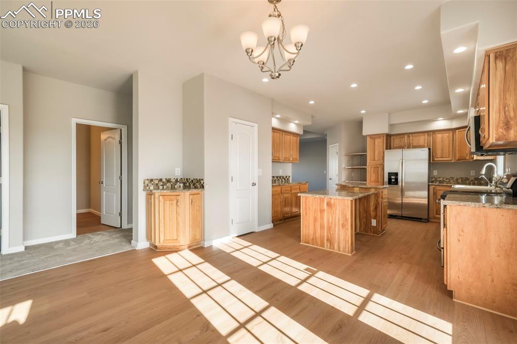 Image 23 of 48: Living Room