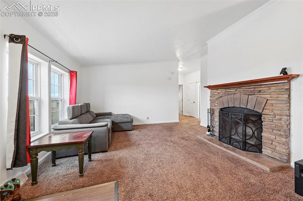 Image 14 of 42: Living Room