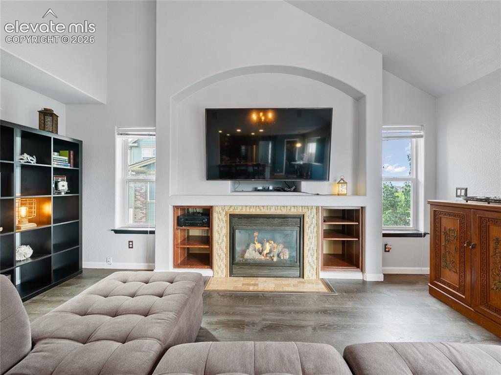 Image 17 of 50: Family Room
