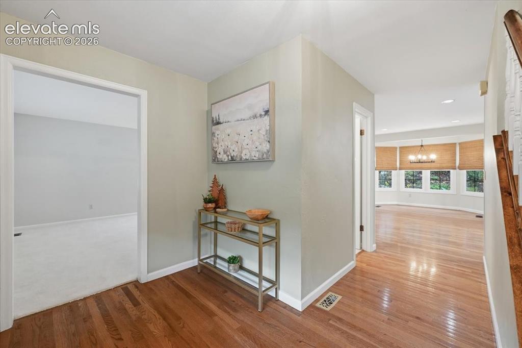 Image 5 of 49: Open entry to home for greeting guests and family