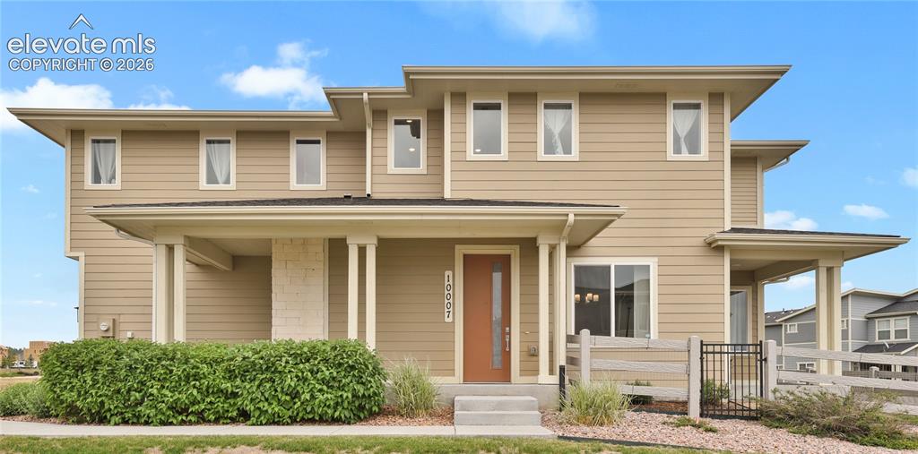 Image 1 of 17: End-Unit townhome in Wolf Ranch